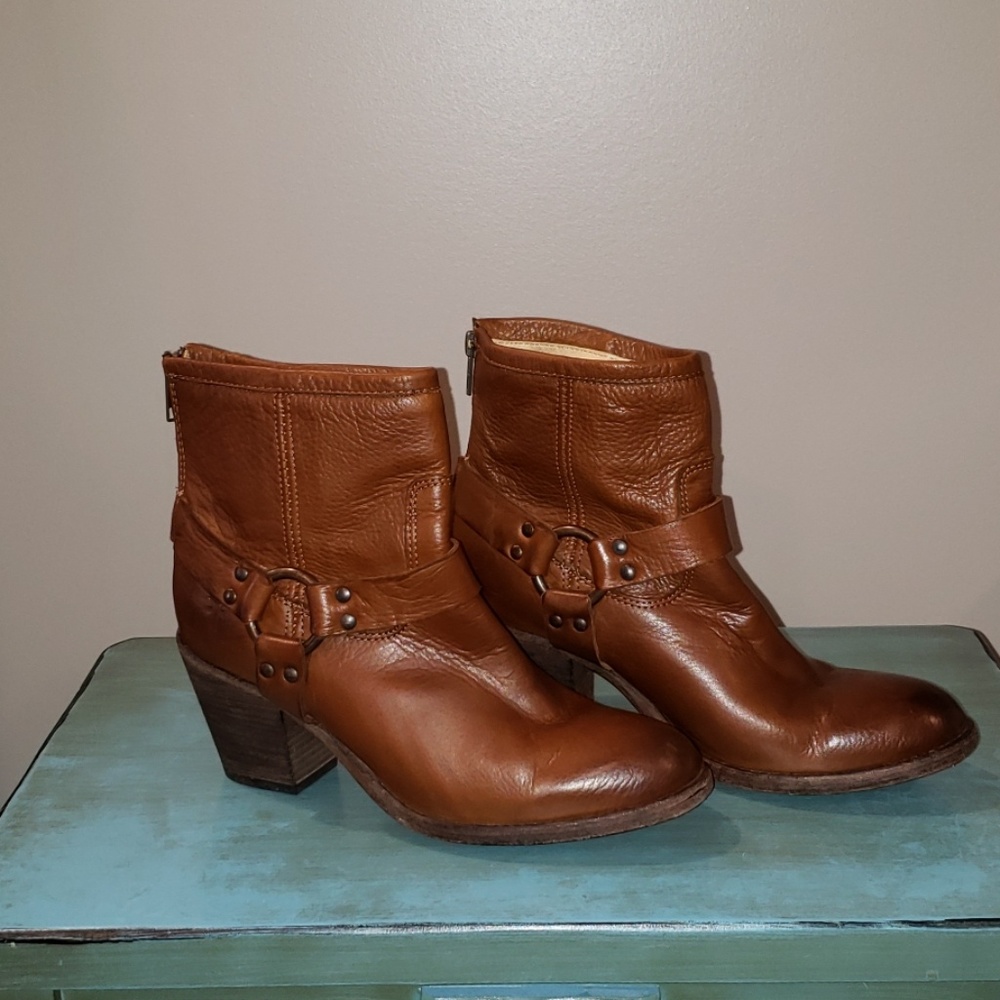 Frye Tabitha Harness Cognac Rugged Leather Bootie
